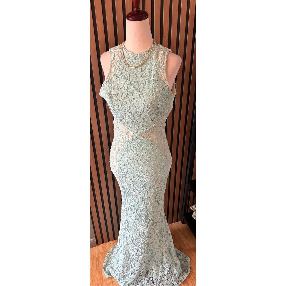 Maniju green lace maxi open back dress sleeveless long size M prom homecoming